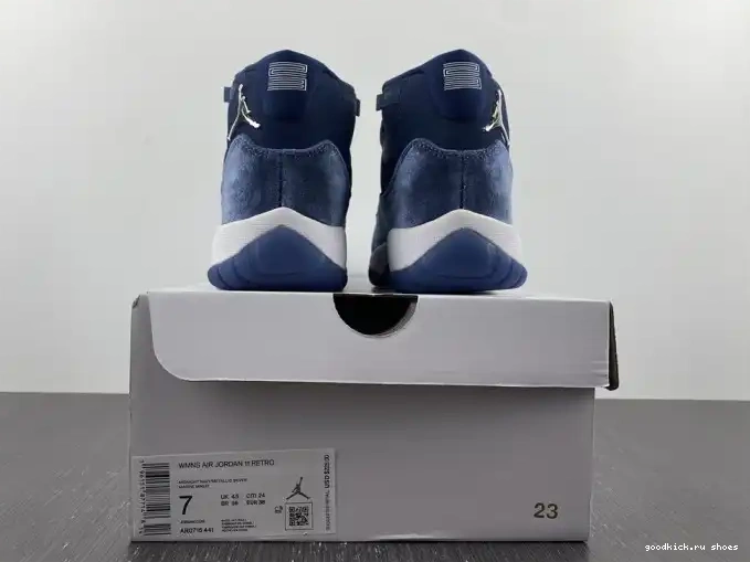 Velvet Air Navy Midnight 11 AR0715-441 WMNS Jordan 0406